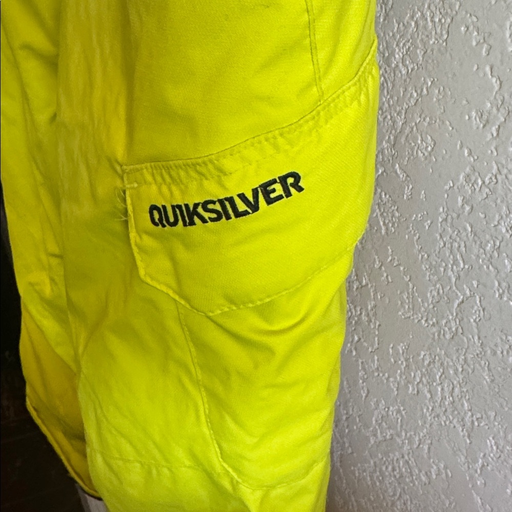 Quicksilver Youth Size 10 Neon Yellow Snow Pants for Skiing Snowboarding Winter - Picture 6 of 8